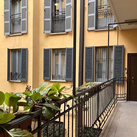 Youhosty - Ticinese Suite 1 Milano Dış mekan fotoğraf