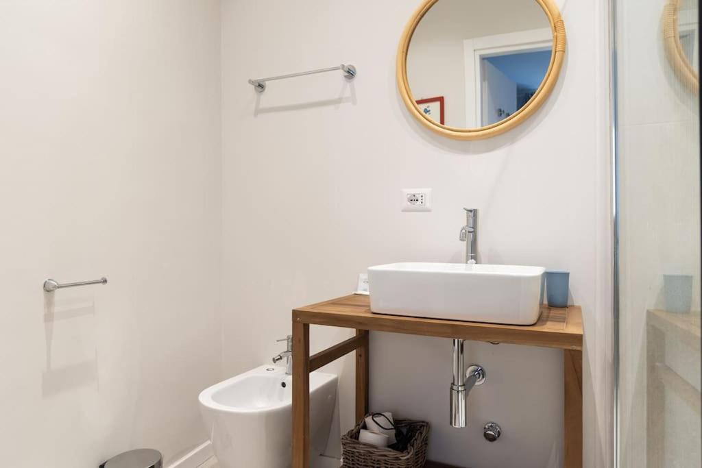 Youhosty - Ticinese Suite 1 Milano Dış mekan fotoğraf